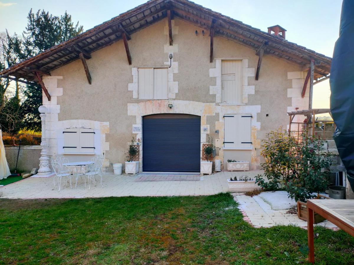La Maison Des Oliviers Aubeterre-sur-Dronne Exteriér fotografie